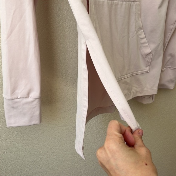 Nike Dri Fit Hoodie Pink size Medium - Picture 5 of 10